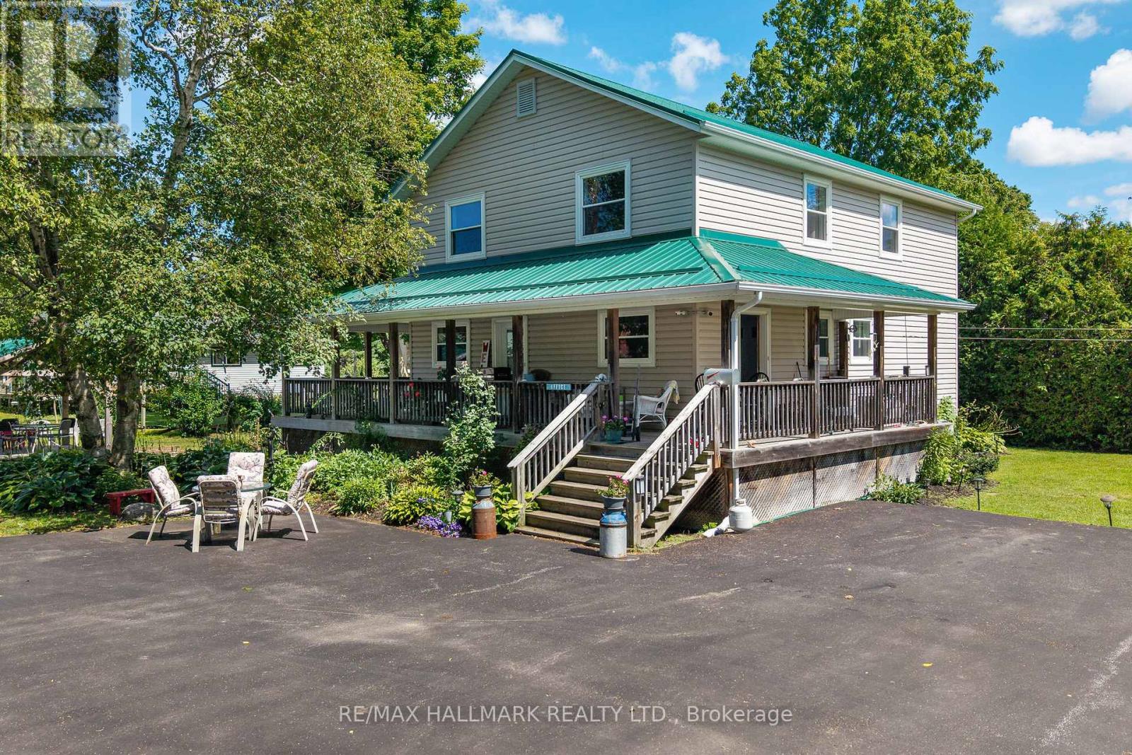 356 Green Street, Saugeen Shores, Ontario  N0H 2C0 - Photo 6 - X12361836
