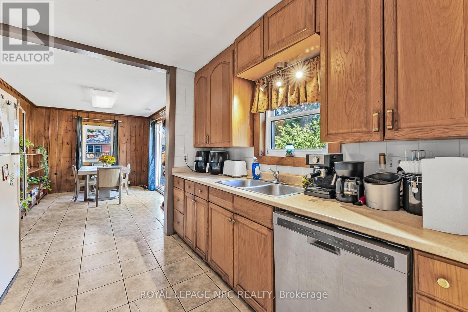 3902 Rebstock Road, Fort Erie, Ontario  L0S 1B0 - Photo 13 - X12361841