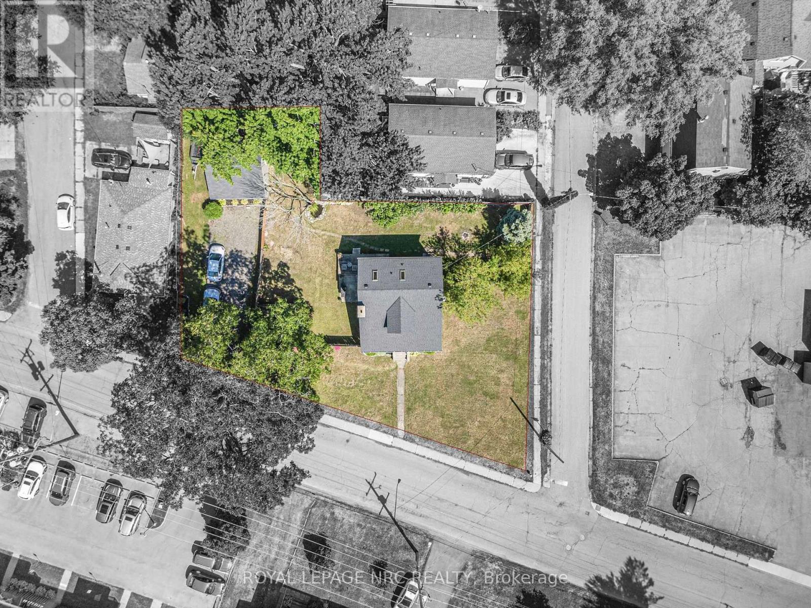 3902 Rebstock Road, Fort Erie, Ontario  L0S 1B0 - Photo 42 - X12361841