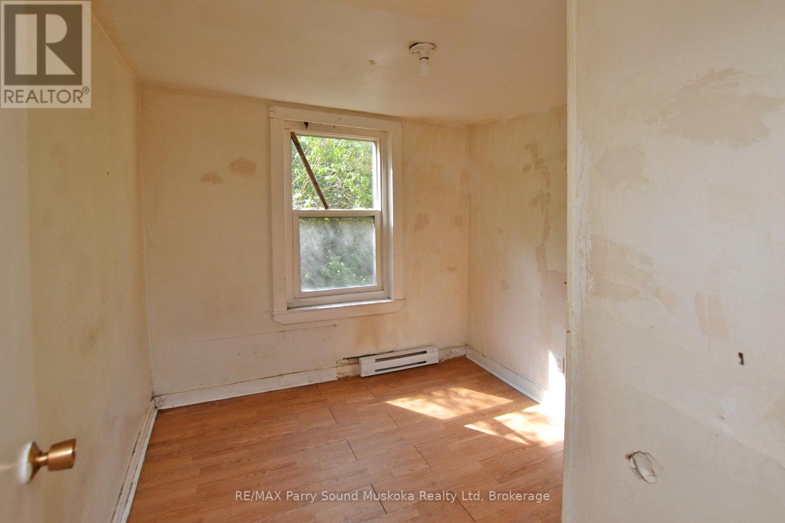 37 Parry Sound Road, Parry Sound, Ontario  P2A 2M5 - Photo 17 - X12358553