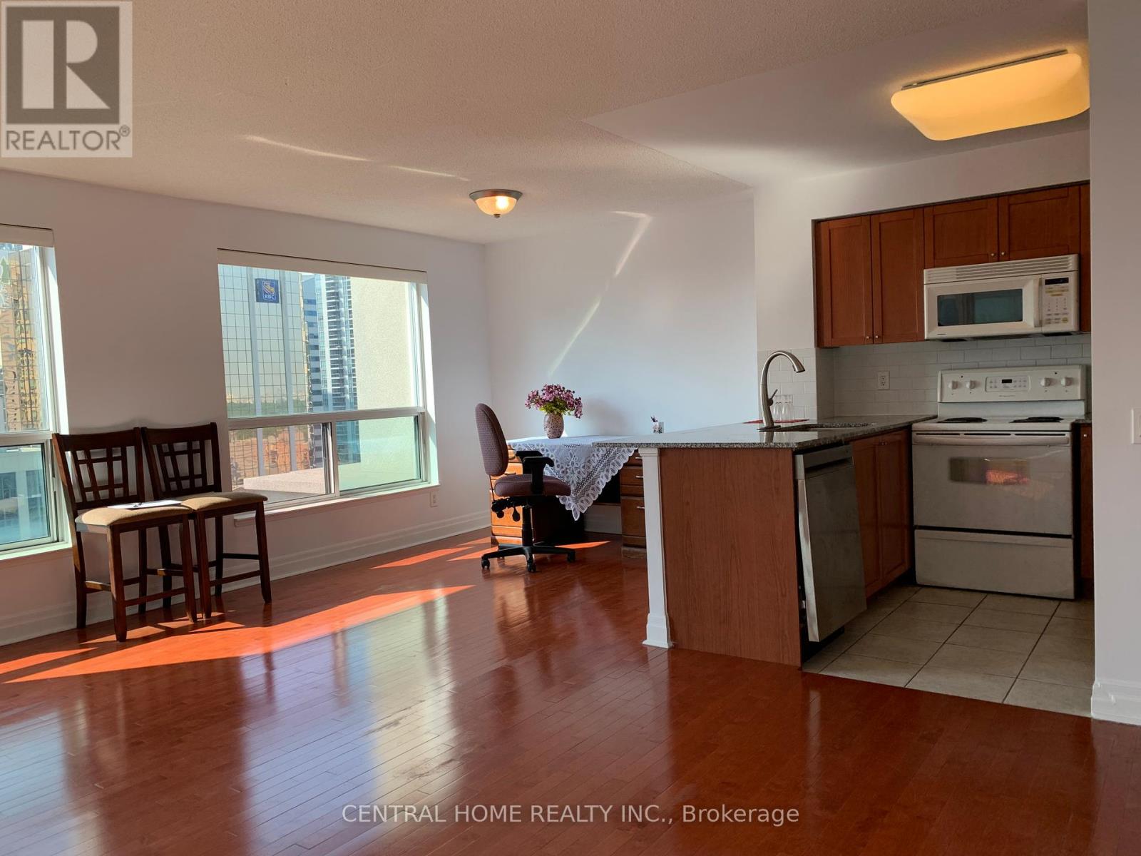 2203 - 21 Hillcrest Avenue, Toronto, Ontario  M2N 3T5 - Photo 2 - C12361863
