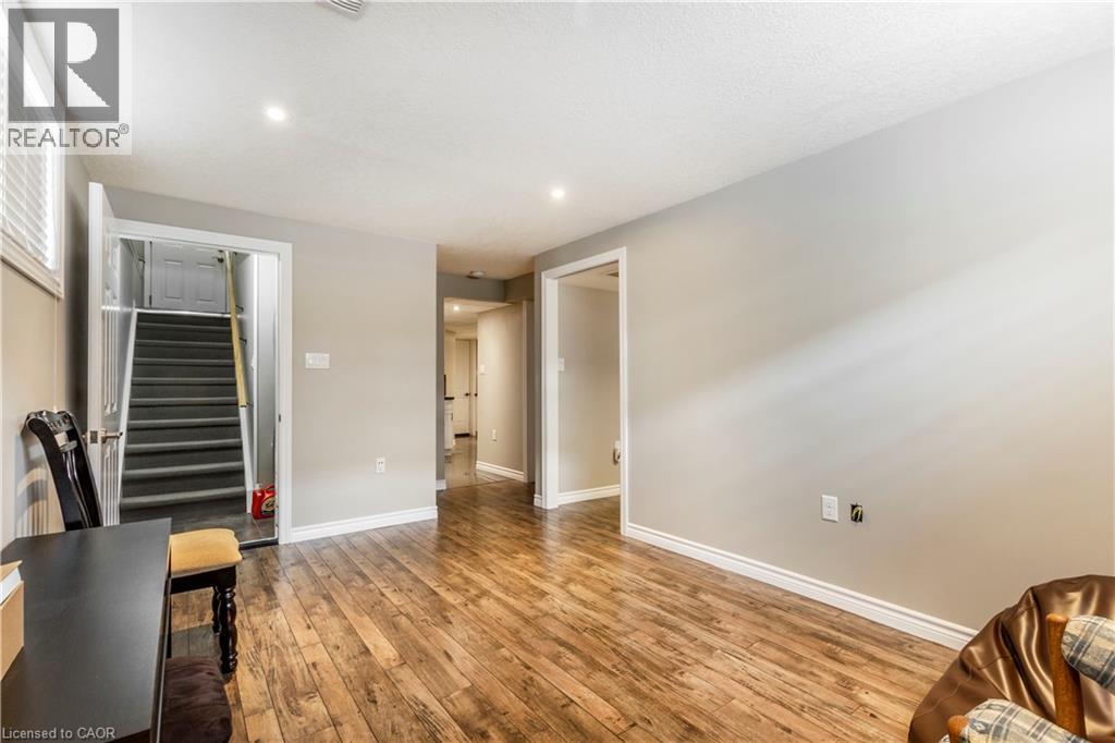 151 B Hardcastle Drive, Cambridge, Ontario  N1S 0A6 - Photo 7 - 40762409