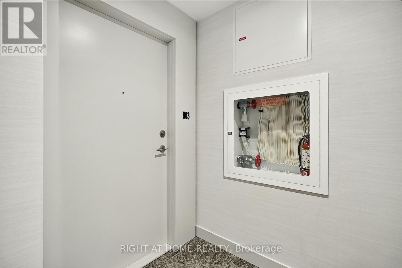 803 - 215 Veterans Drive S, Brampton, Ontario  L7A 4S6 - Photo 3 - W12361840