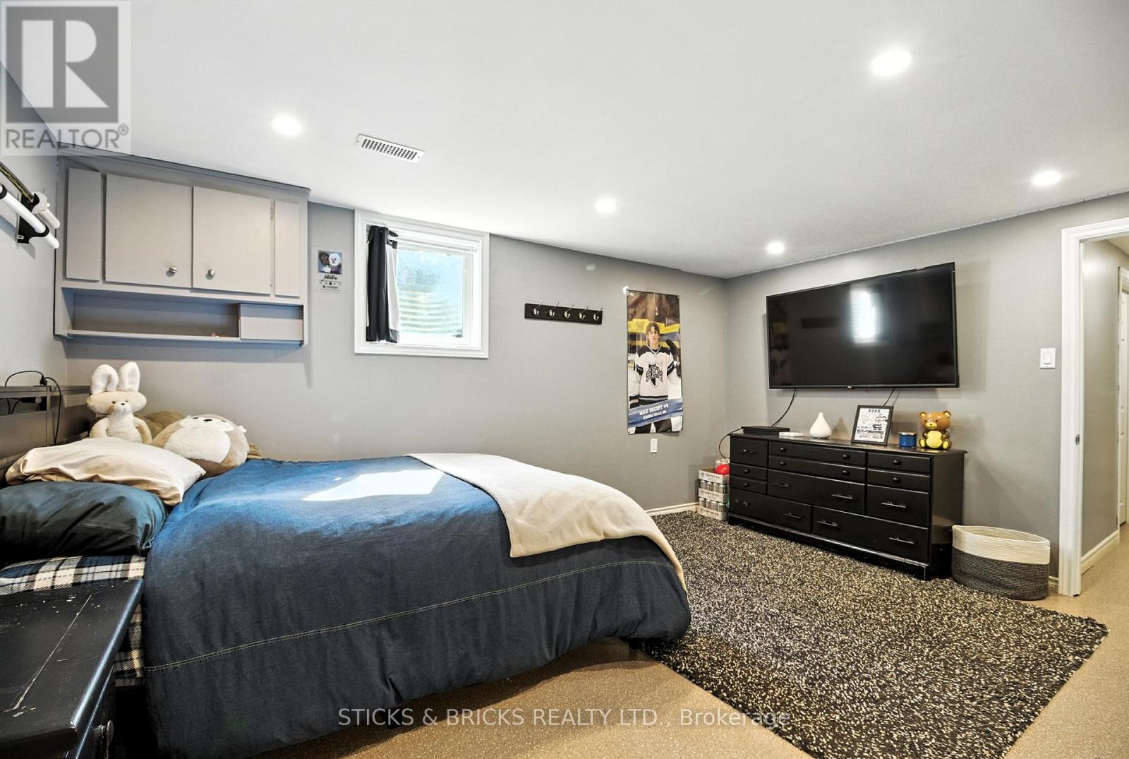 6750 Cherrygrove Road, Niagara Falls, Ontario  L2E 5M6 - Photo 34 - X12361909