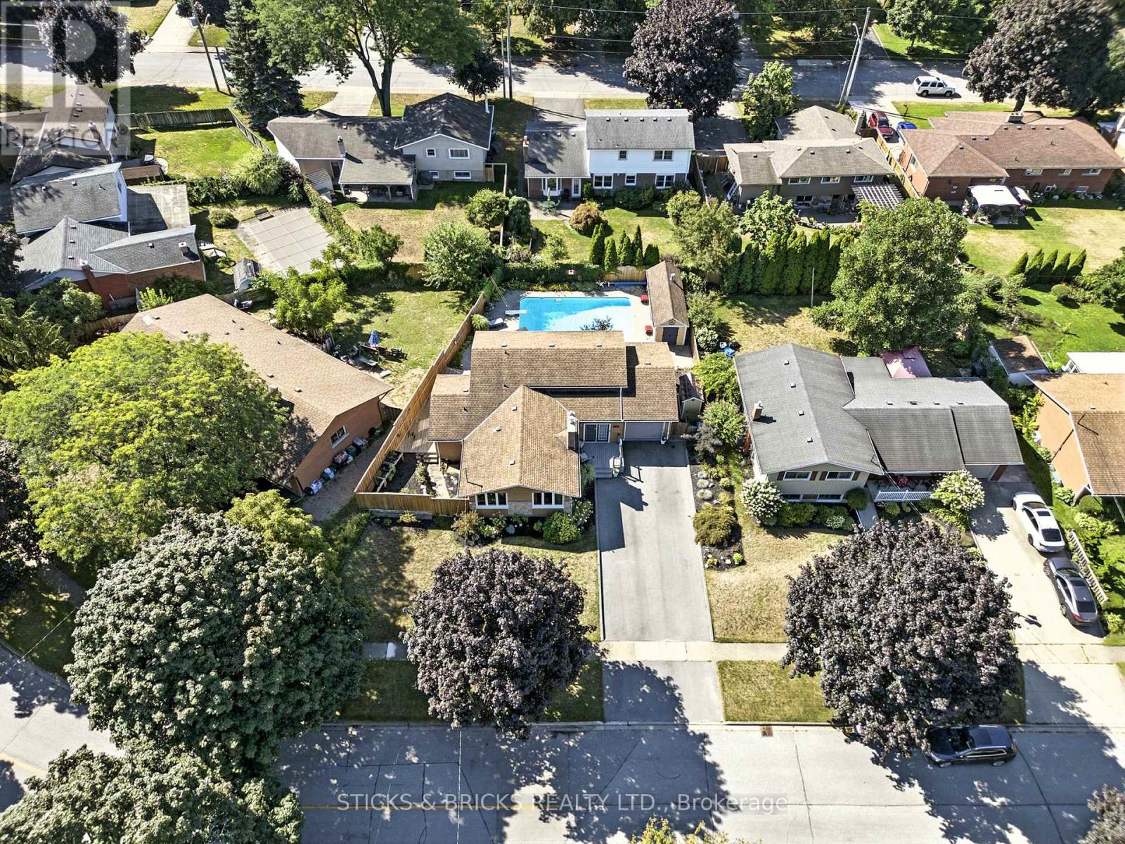 6750 Cherrygrove Road, Niagara Falls, Ontario  L2E 5M6 - Photo 5 - X12361909