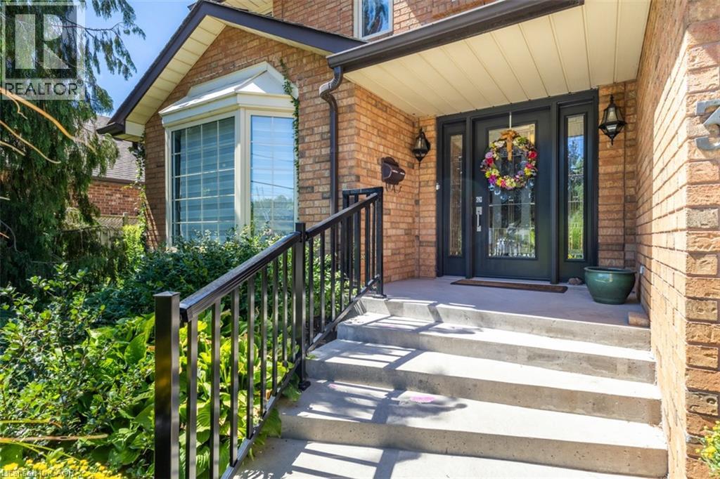391 Kerman Avenue, Grimsby, Ontario  L3M 5C4 - Photo 3 - 40760579