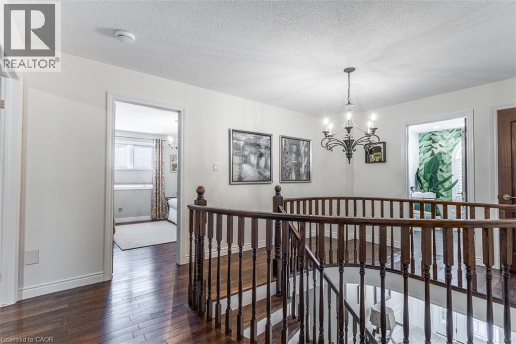 391 Kerman Avenue, Grimsby, Ontario  L3M 5C4 - Photo 20 - 40760579