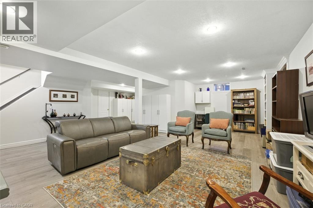 391 Kerman Avenue, Grimsby, Ontario  L3M 5C4 - Photo 32 - 40760579