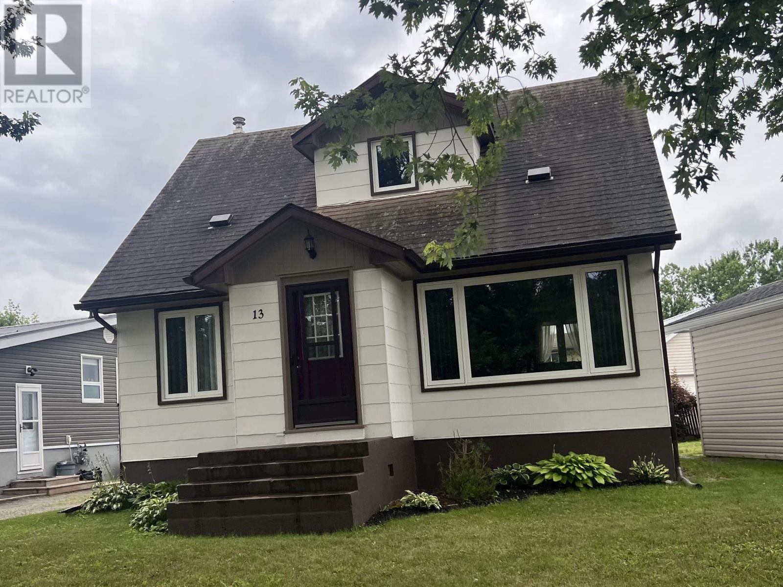 13 Spruce Rd, Atikokan, Ontario  P0T 1C0 - Photo 1 - TB252419