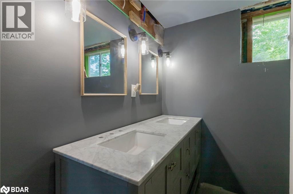 2 Meadow Street, Parry Sound, Ontario  P2A 2L9 - Photo 16 - 40762347