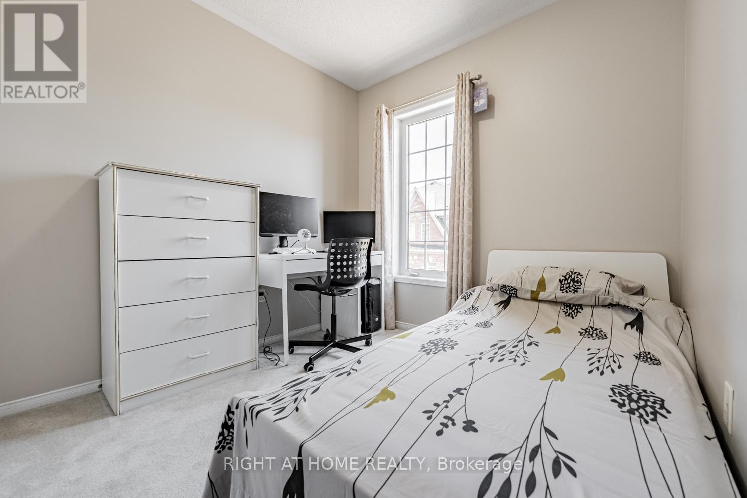 33 Promenade Trail, Halton Hills, Ontario  L7G 0G8 - Photo 19 - W12361899