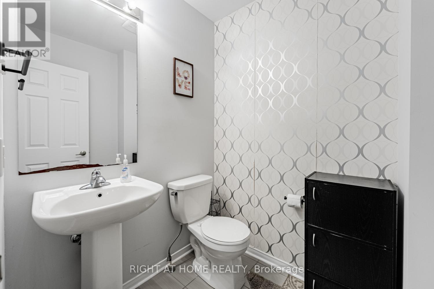 33 Promenade Trail, Halton Hills, Ontario  L7G 0G8 - Photo 25 - W12361899