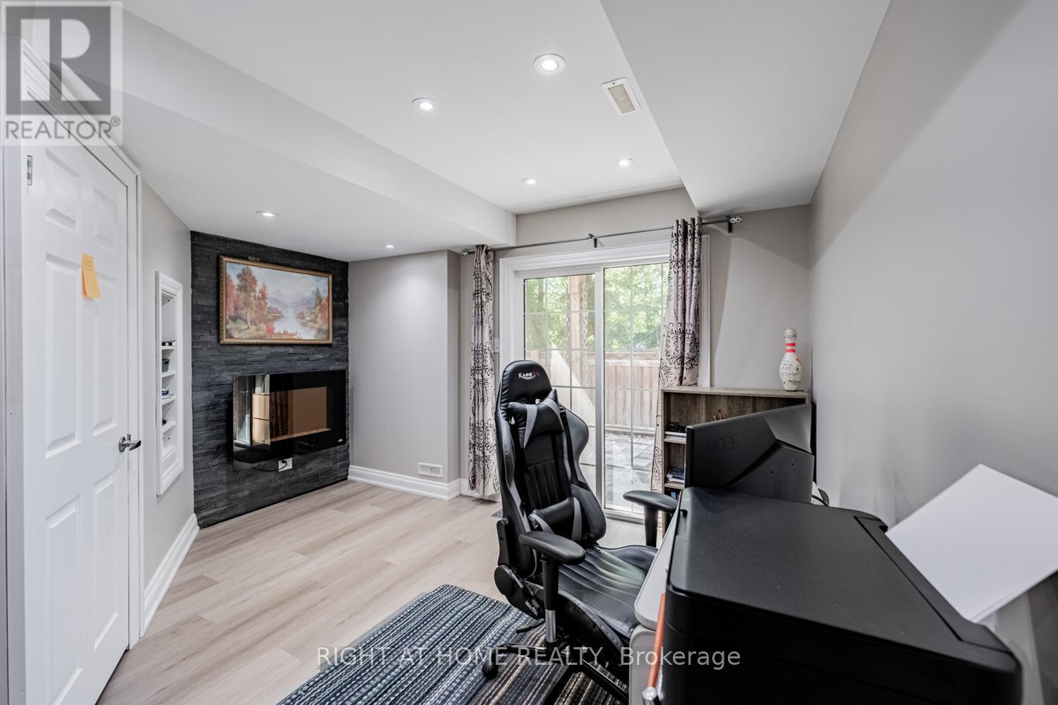 33 Promenade Trail, Halton Hills, Ontario  L7G 0G8 - Photo 28 - W12361899