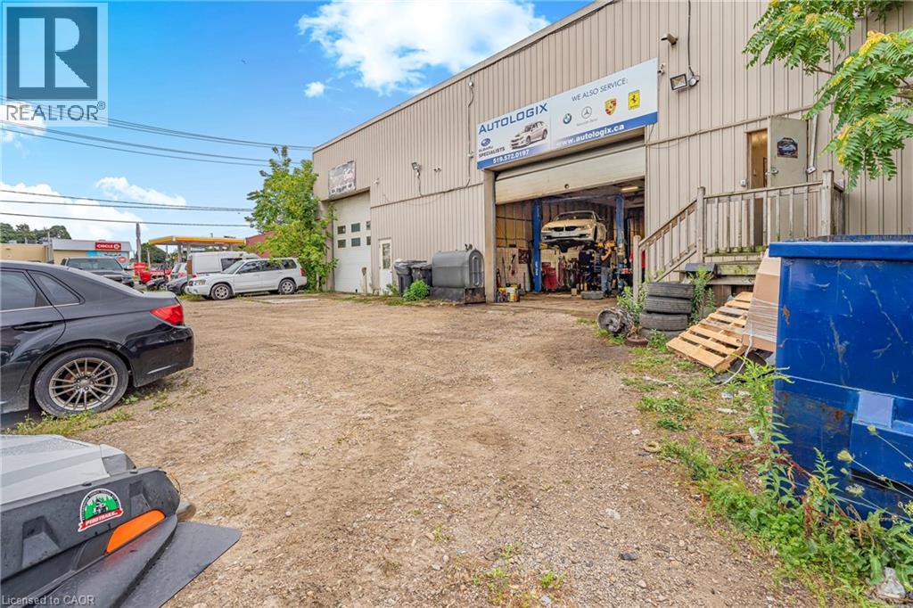 342 Victoria Street N, Kitchener, Ontario  N2H 5E2 - Photo 3 - 40758163