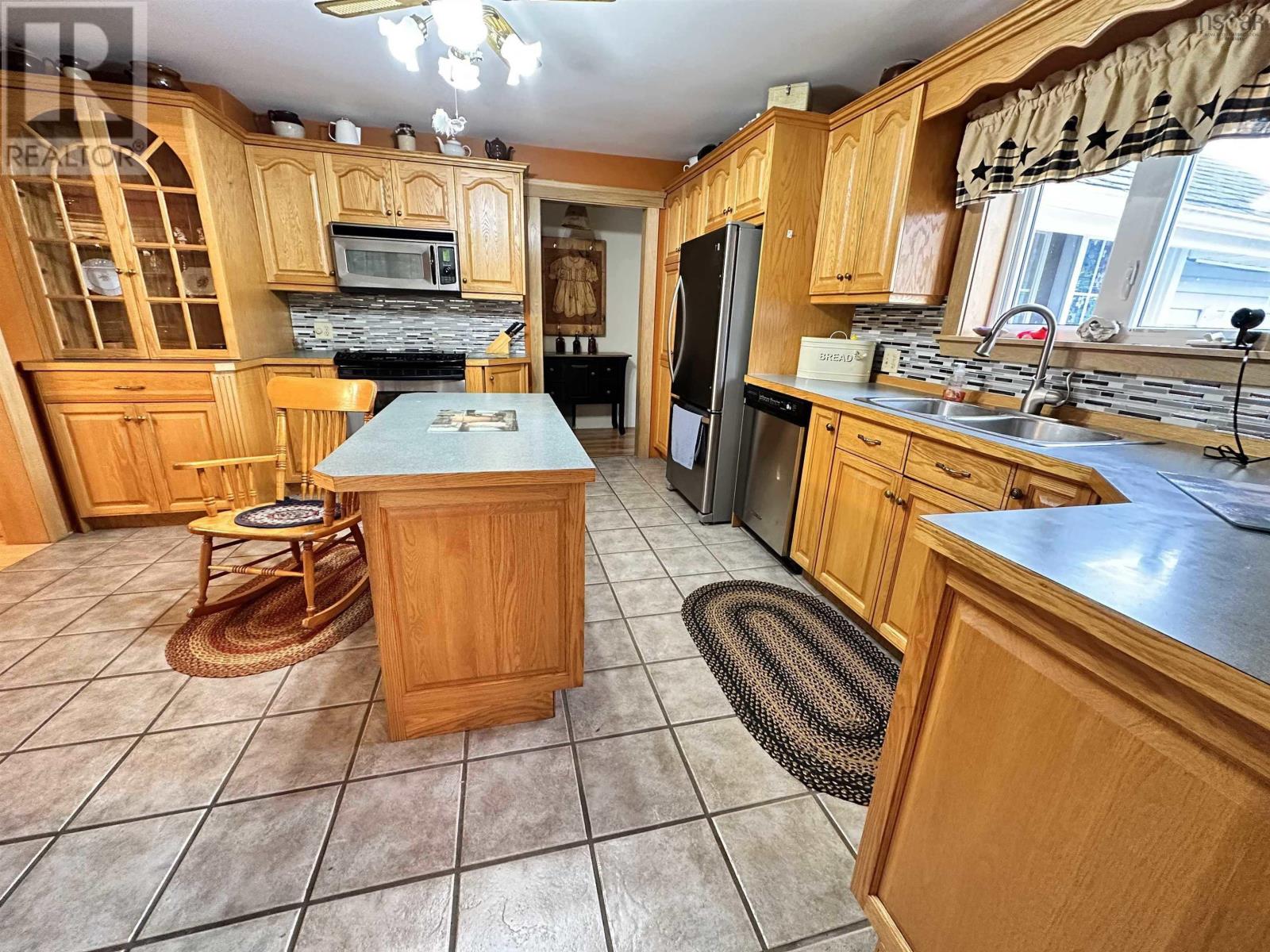 919 Malay Falls Lochaber Mines Road, Lochaber Mines, Nova Scotia  B0J 3B0 - Photo 12 - 202516341