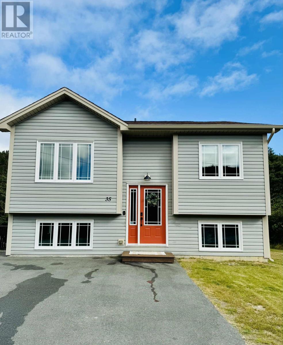 35 Riverview Avenue, Norman's Cove, Newfoundland & Labrador  A0B 2T0 - Photo 1 - 1289621