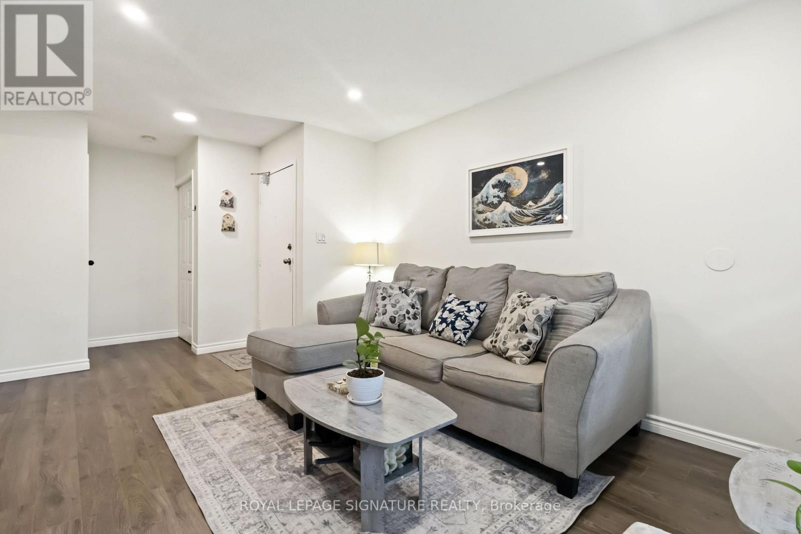 Property at 47 - 1100 OXFORD STREET image 4