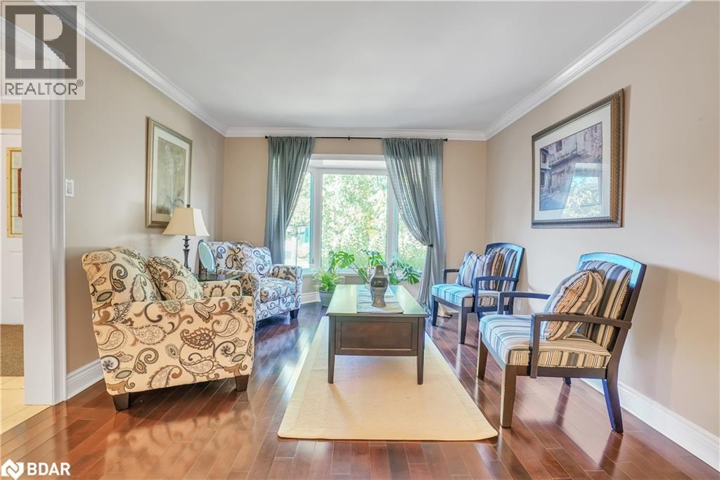 43 Waterhouse Way, Richmond Hill, Ontario  L4C 9H5 - Photo 4 - 40740979