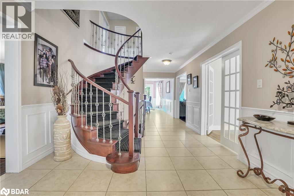 43 Waterhouse Way, Richmond Hill, Ontario  L4C 9H5 - Photo 2 - 40740979