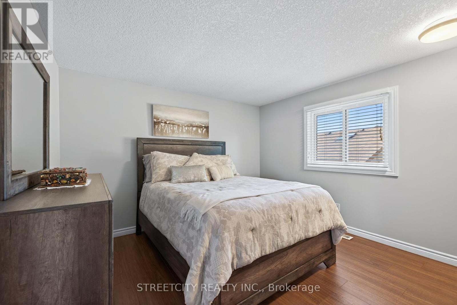 342 Ferndale Avenue, London South, Ontario  N6C 5J5 - Photo 34 - X12361970