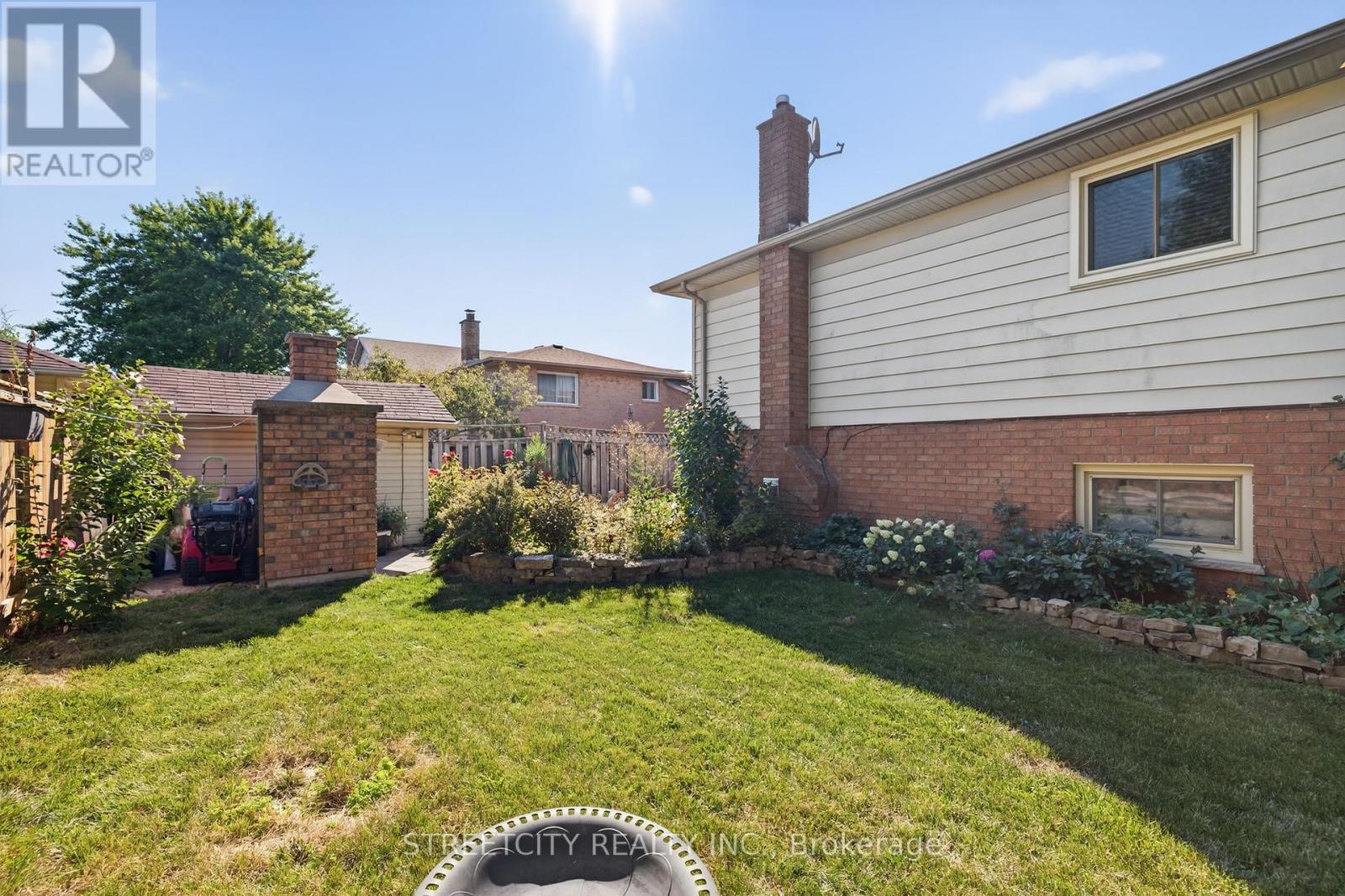 342 Ferndale Avenue, London South, Ontario  N6C 5J5 - Photo 47 - X12361970