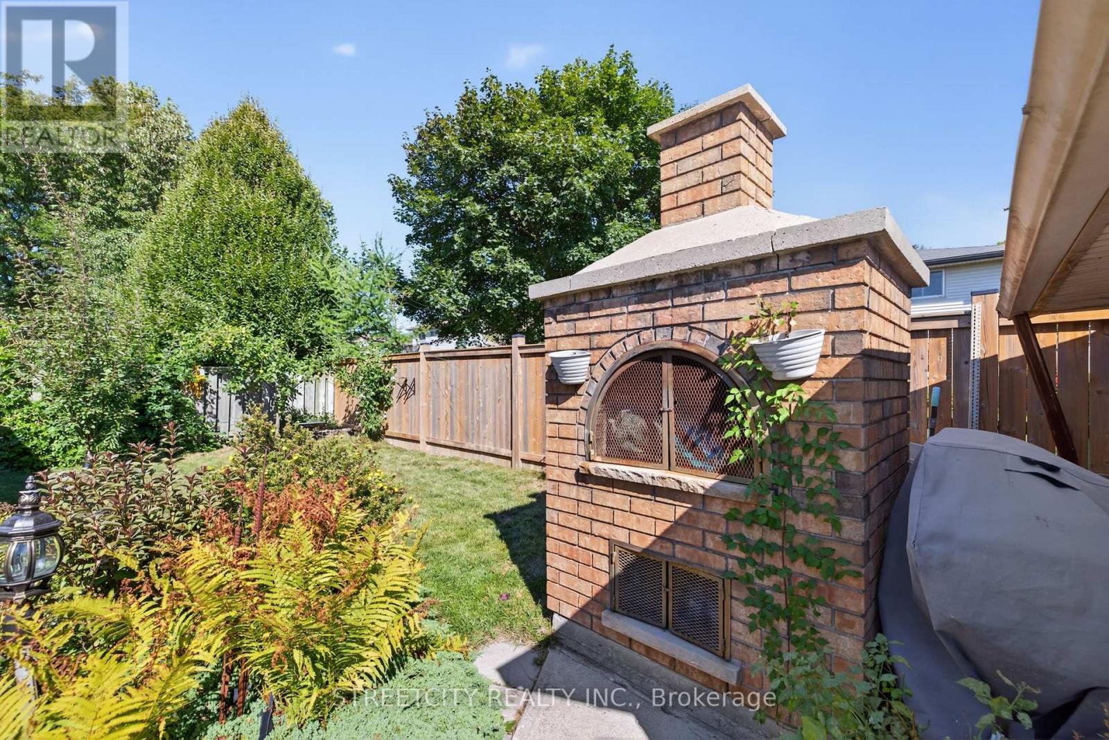 342 Ferndale Avenue, London South, Ontario  N6C 5J5 - Photo 49 - X12361970