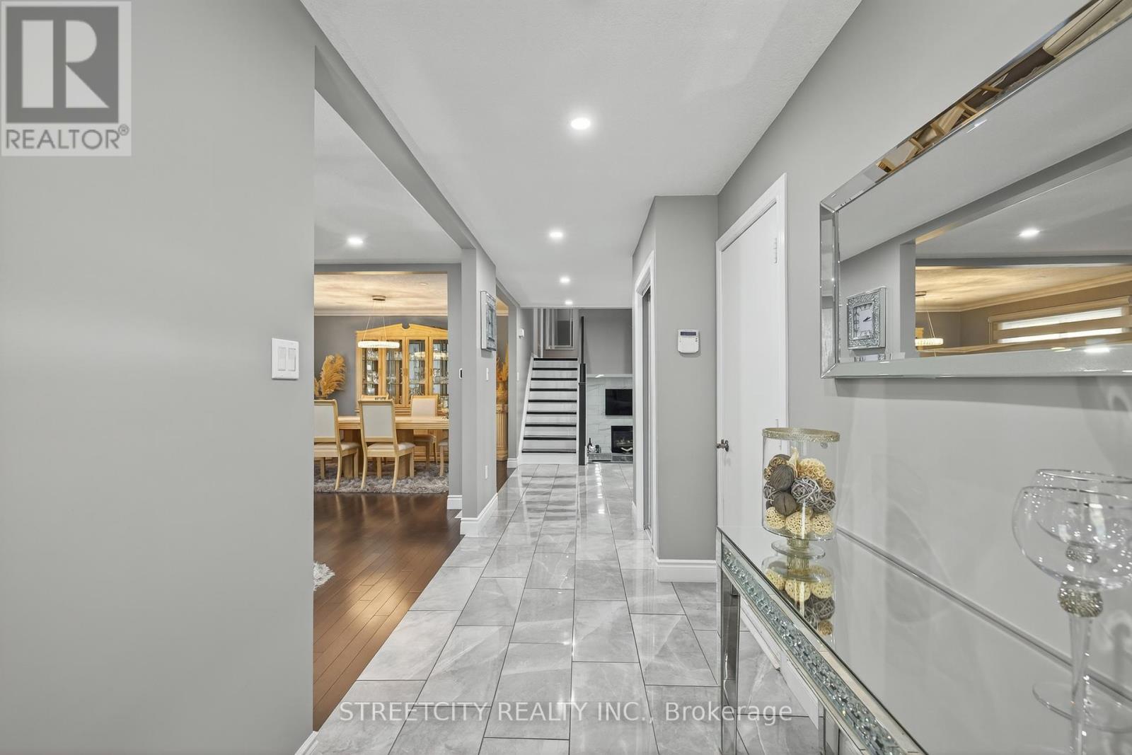 342 Ferndale Avenue, London South, Ontario  N6C 5J5 - Photo 7 - X12361970