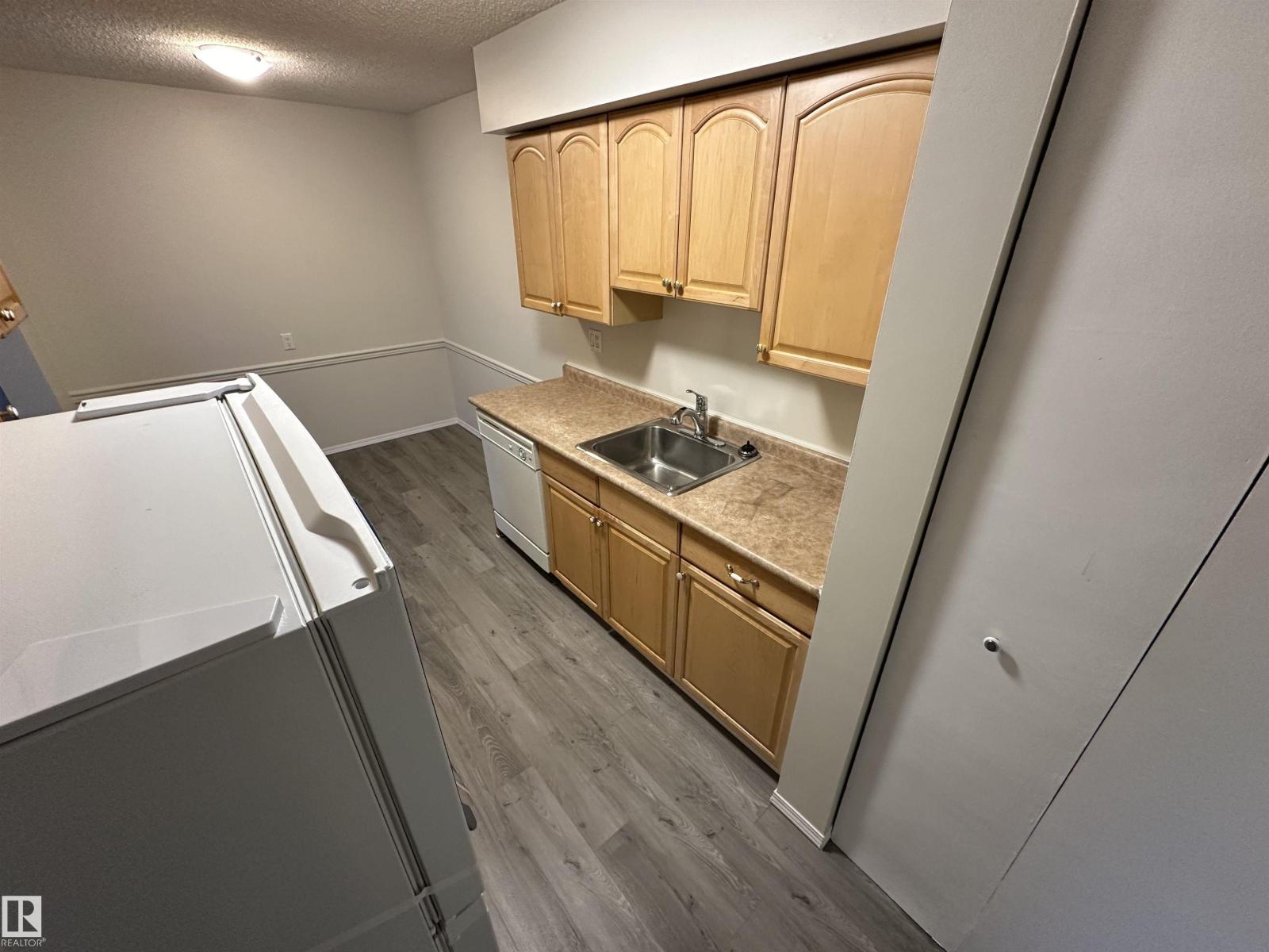 #5 14130 80 St Nw, Edmonton, Alberta  T5C 1L6 - Photo 5 - E4454554