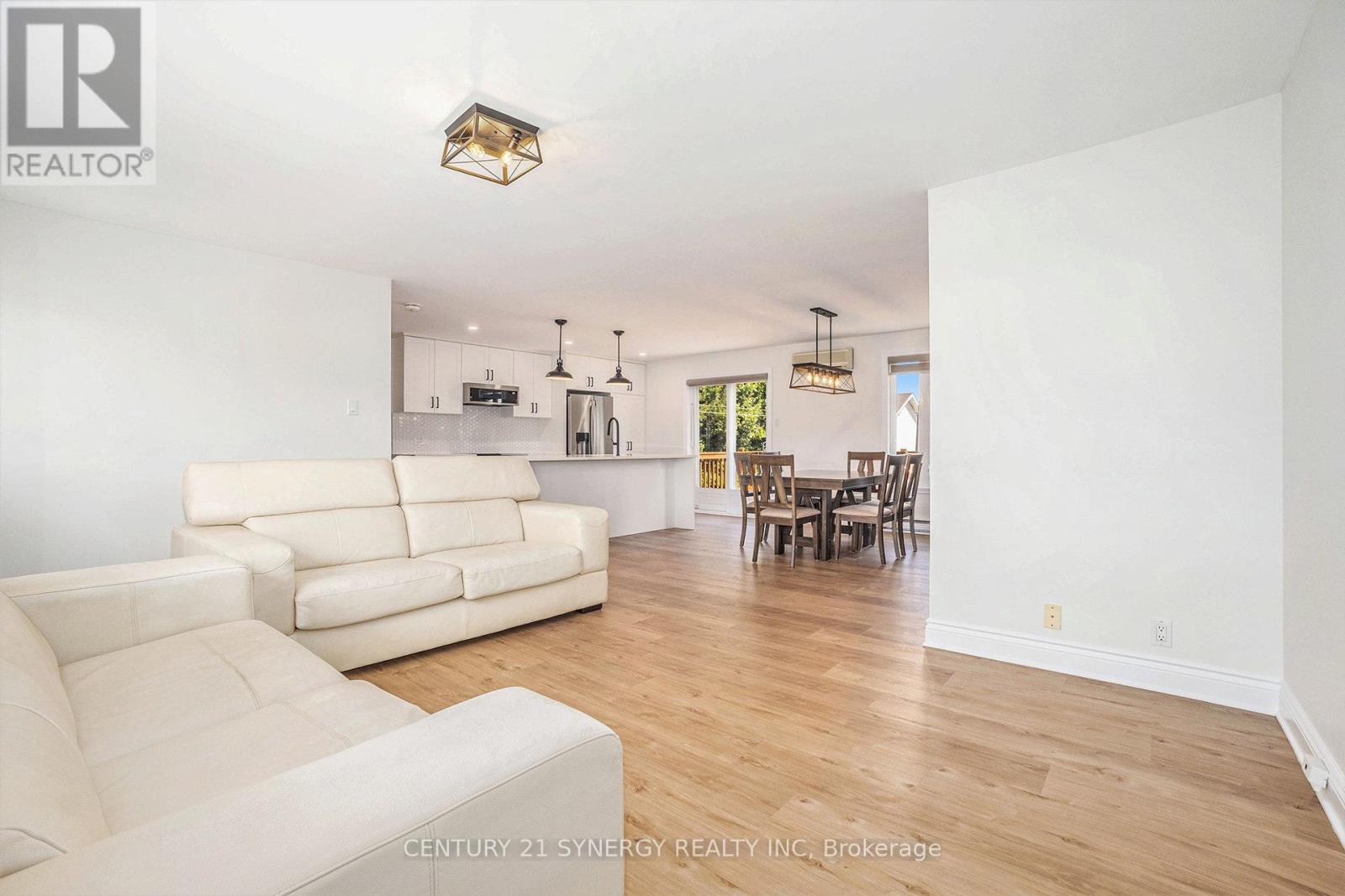 120 Caledonia Road, The Nation, Ontario  K0C 2B0 - Photo 7 - X12361986
