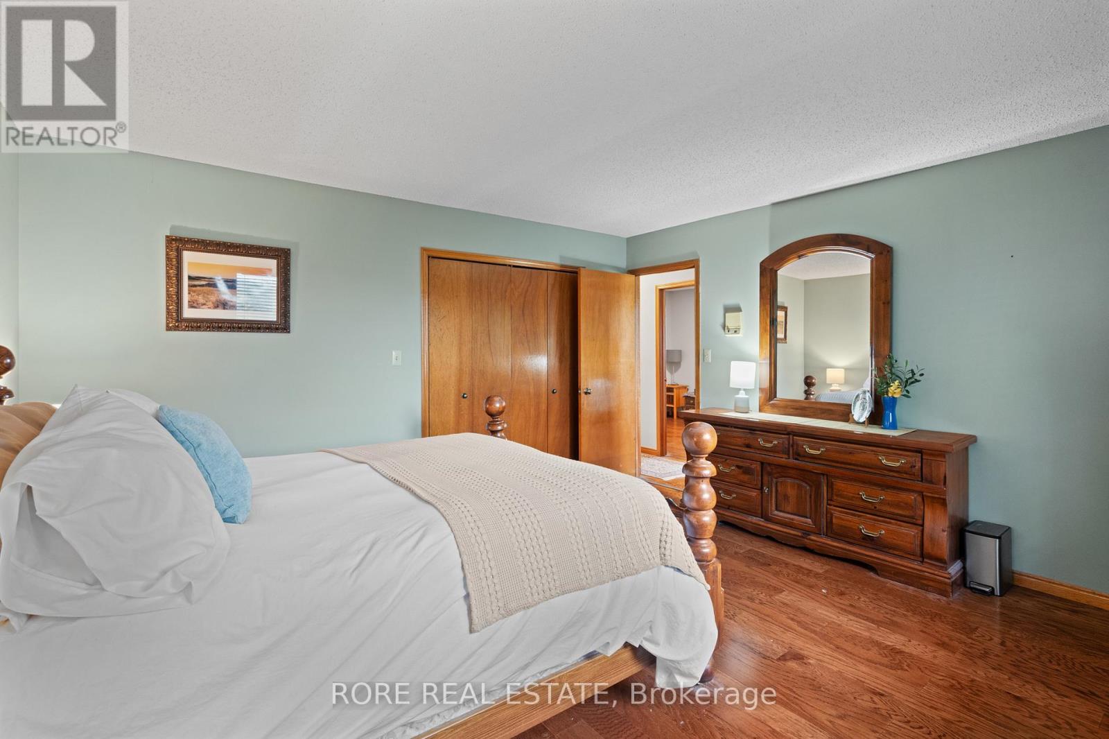 181 Gilmore Road, Fort Erie, Ontario  L2A 2M2 - Photo 20 - X12361950