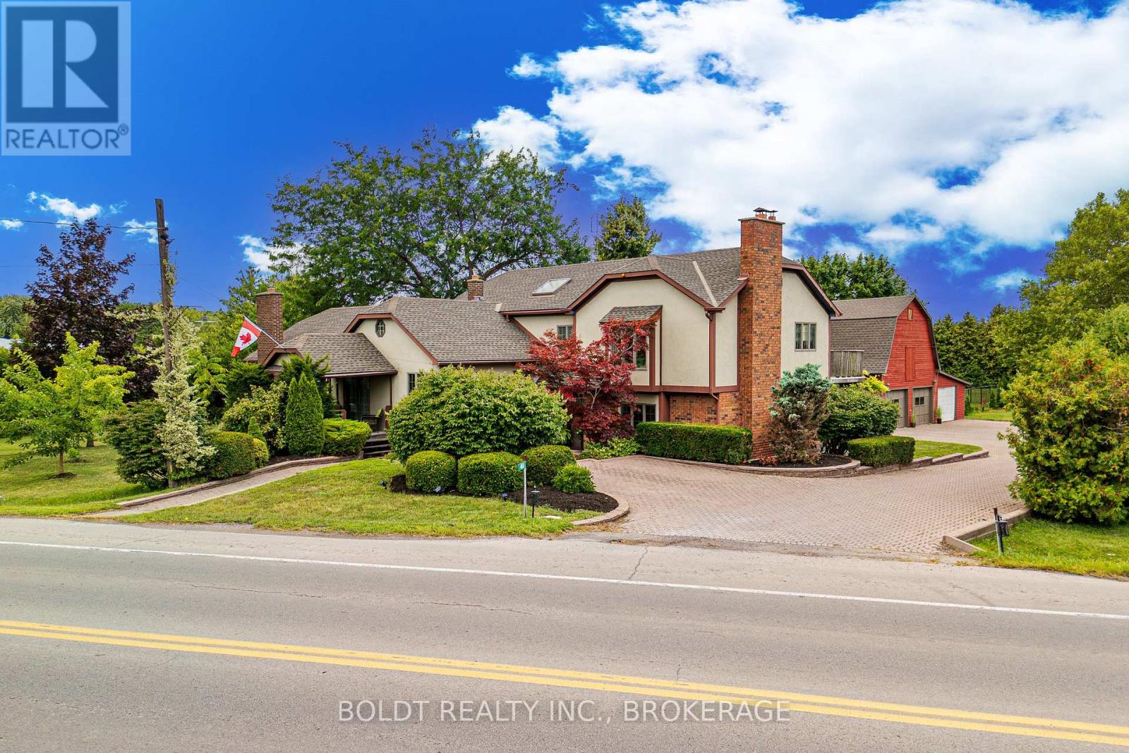 Property at 468 LAKESHORE ROAD image 1