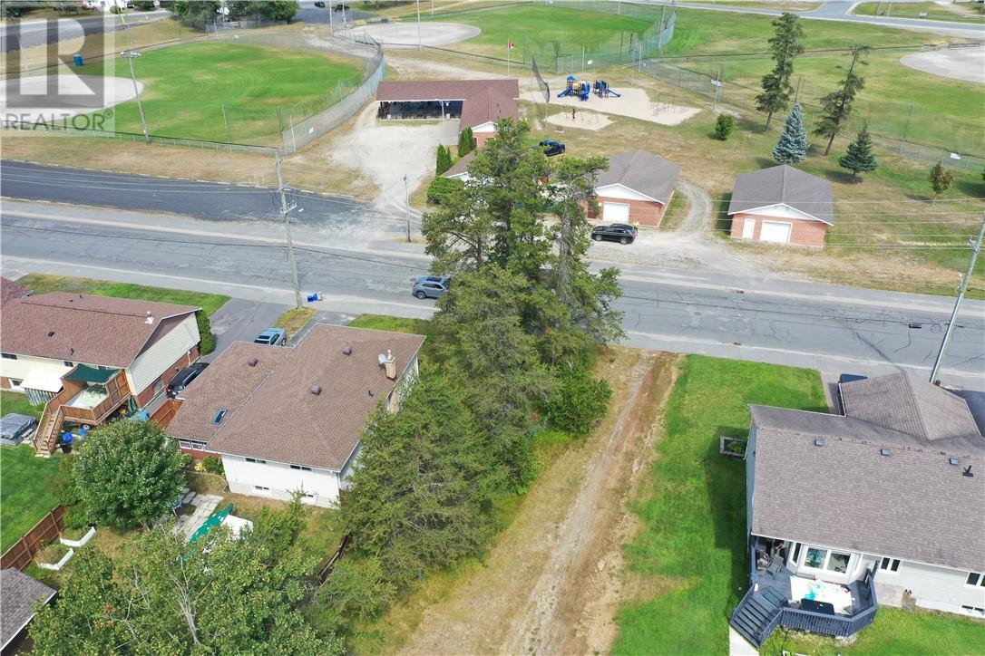 0 Queensway, Espanola, Ontario  P5E 1L7 - Photo 2 - 2124285