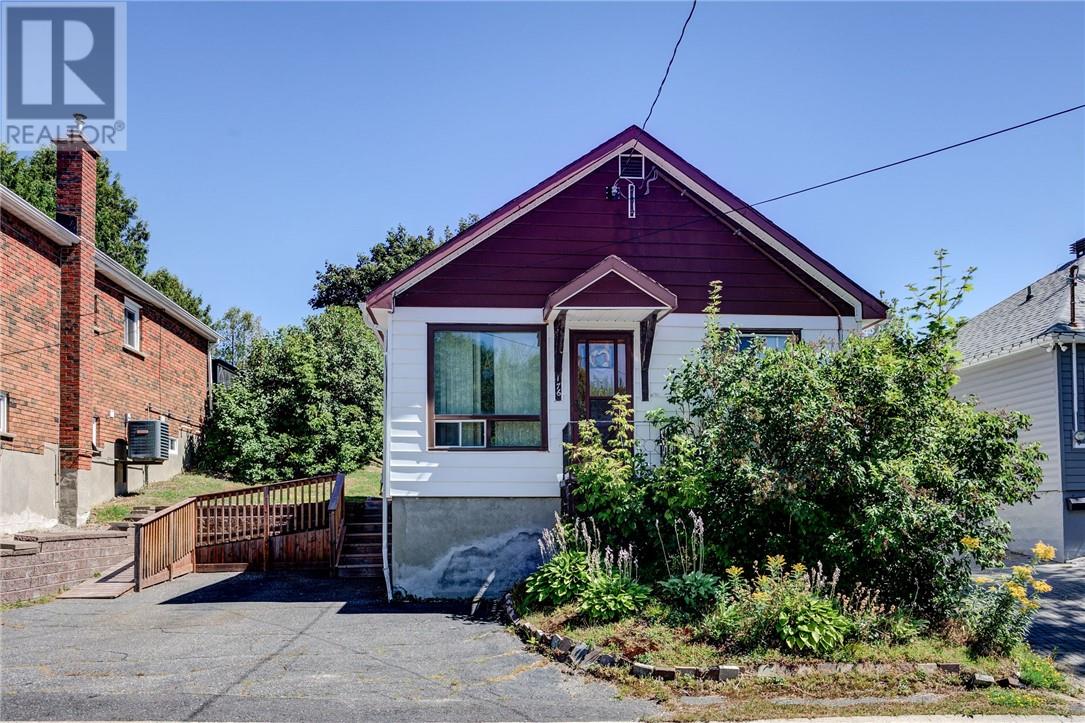 Property at 176 Somerset Street image 1