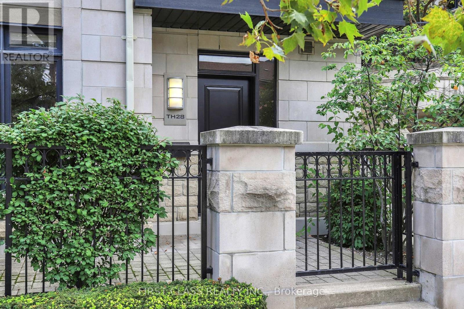 Property at TH 28 - 9 OAKBURN CRESCENT image 4