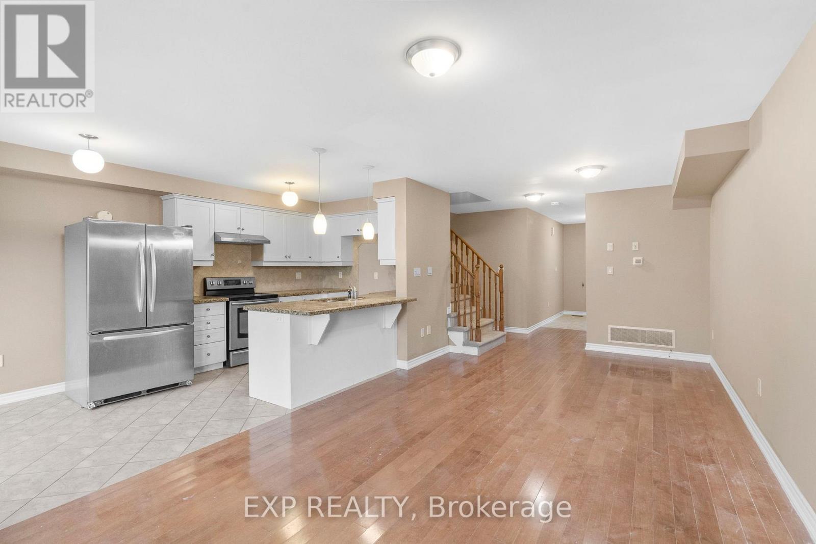 Property at 19 - 715 GRANDVIEW STREET N image 5