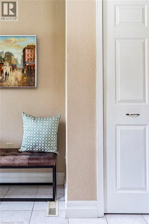 Property at 1 LEITH Court image 3