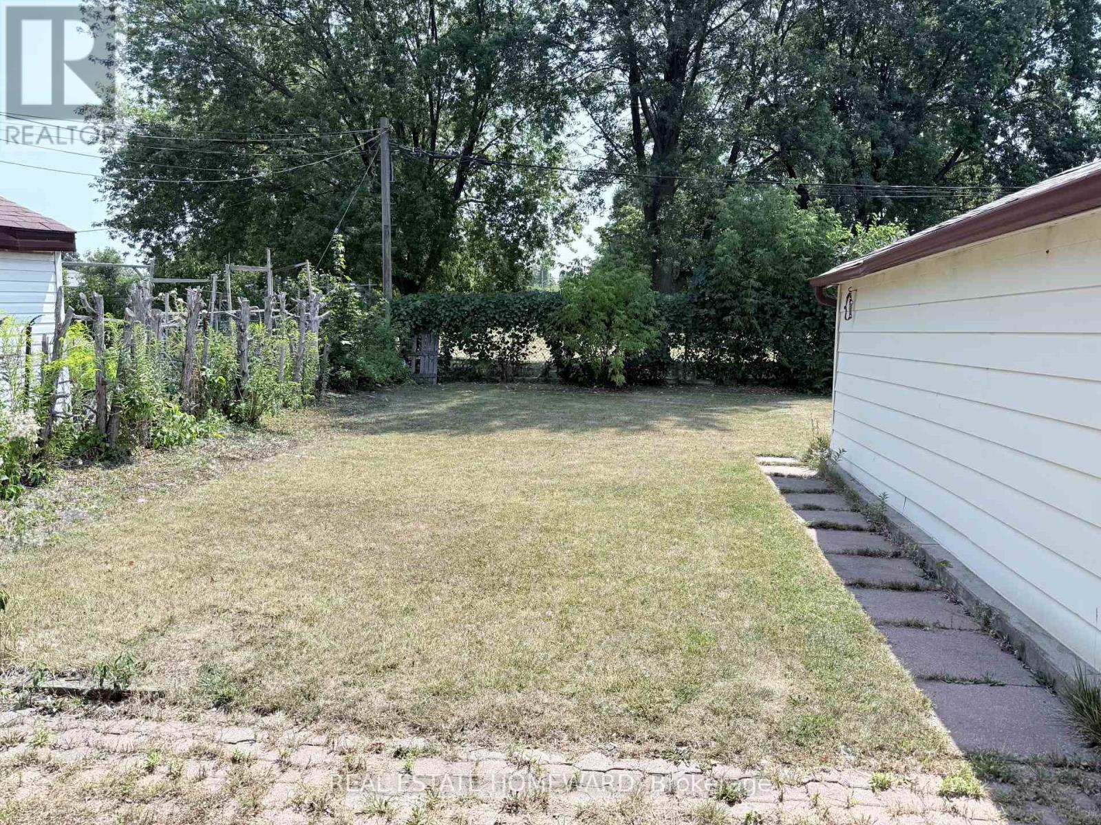 7 Dunlop Avenue, Toronto, Ontario  M1K 1K8 - Photo 17 - E12316446