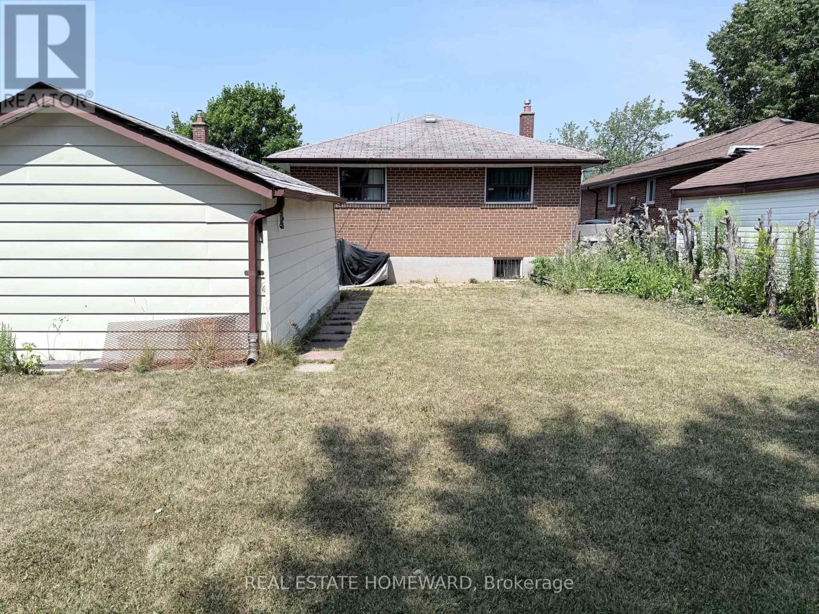 7 Dunlop Avenue, Toronto, Ontario  M1K 1K8 - Photo 20 - E12316446