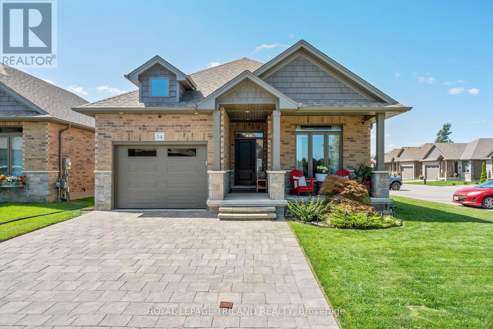 54 - 159 Collins Way, Strathroy-Caradoc, Ontario  N7G 0G8 - Photo 1 - X12362026