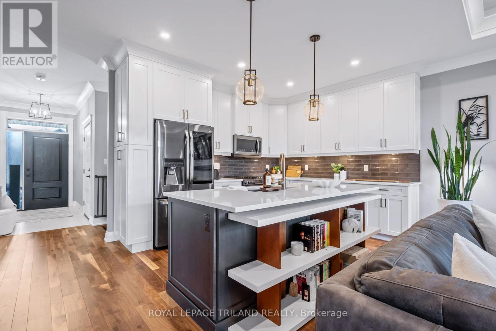 54 - 159 Collins Way, Strathroy-Caradoc, Ontario  N7G 0G8 - Photo 6 - X12362026
