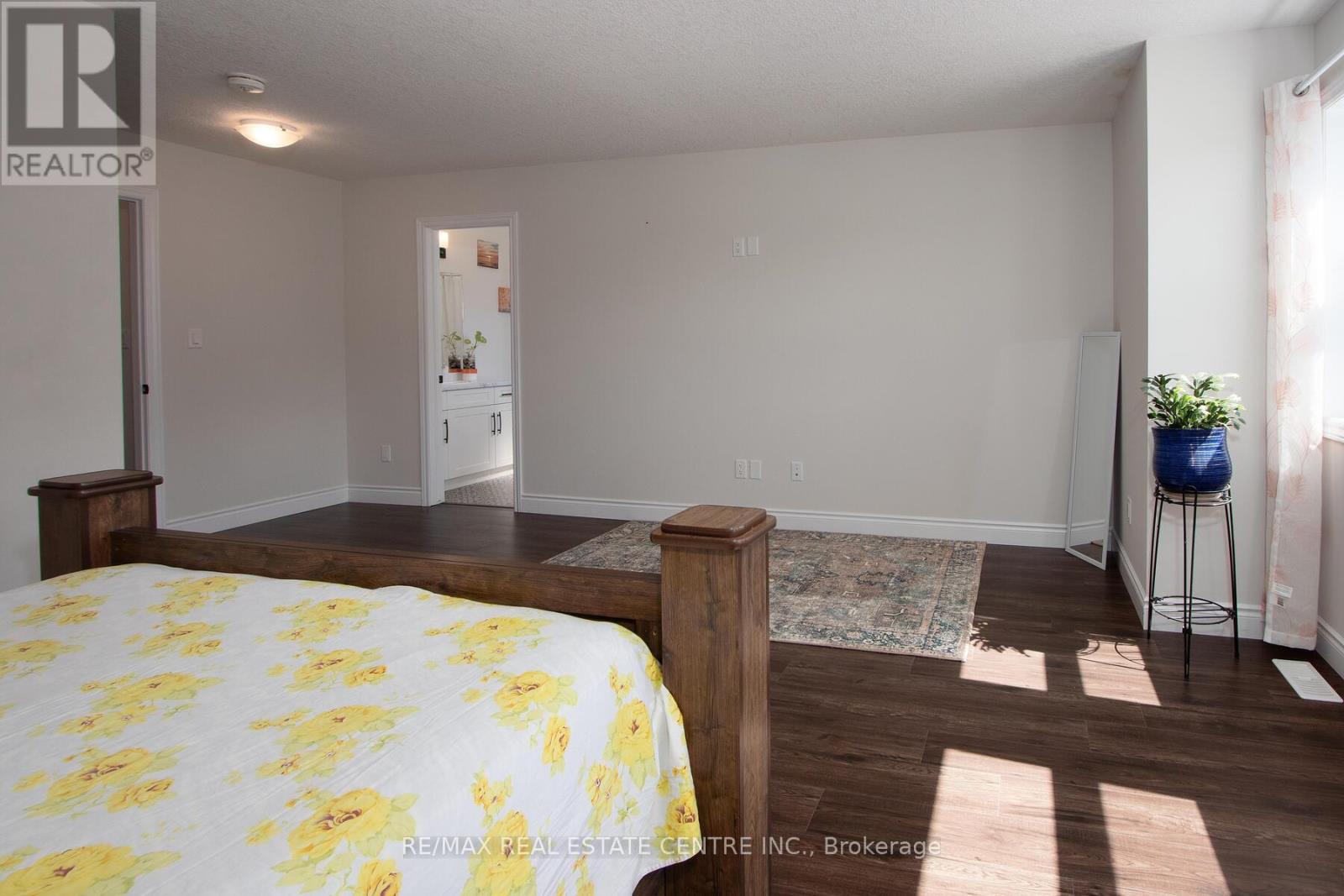 48 Cash Crescent, Ingersoll, Ontario  N5C 0E2 - Photo 19 - X12361966