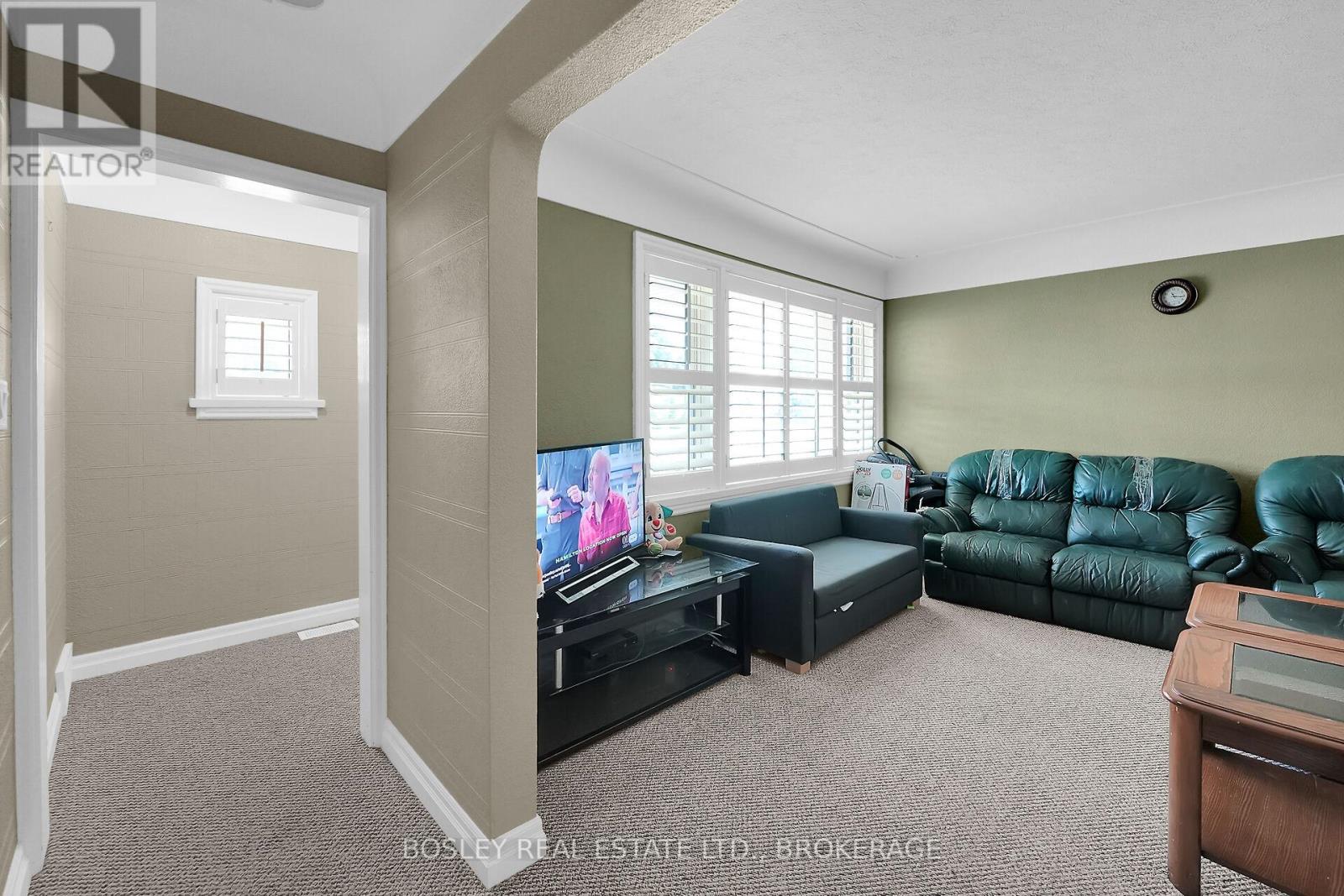 Property at 6616 RIALL STREET image 5