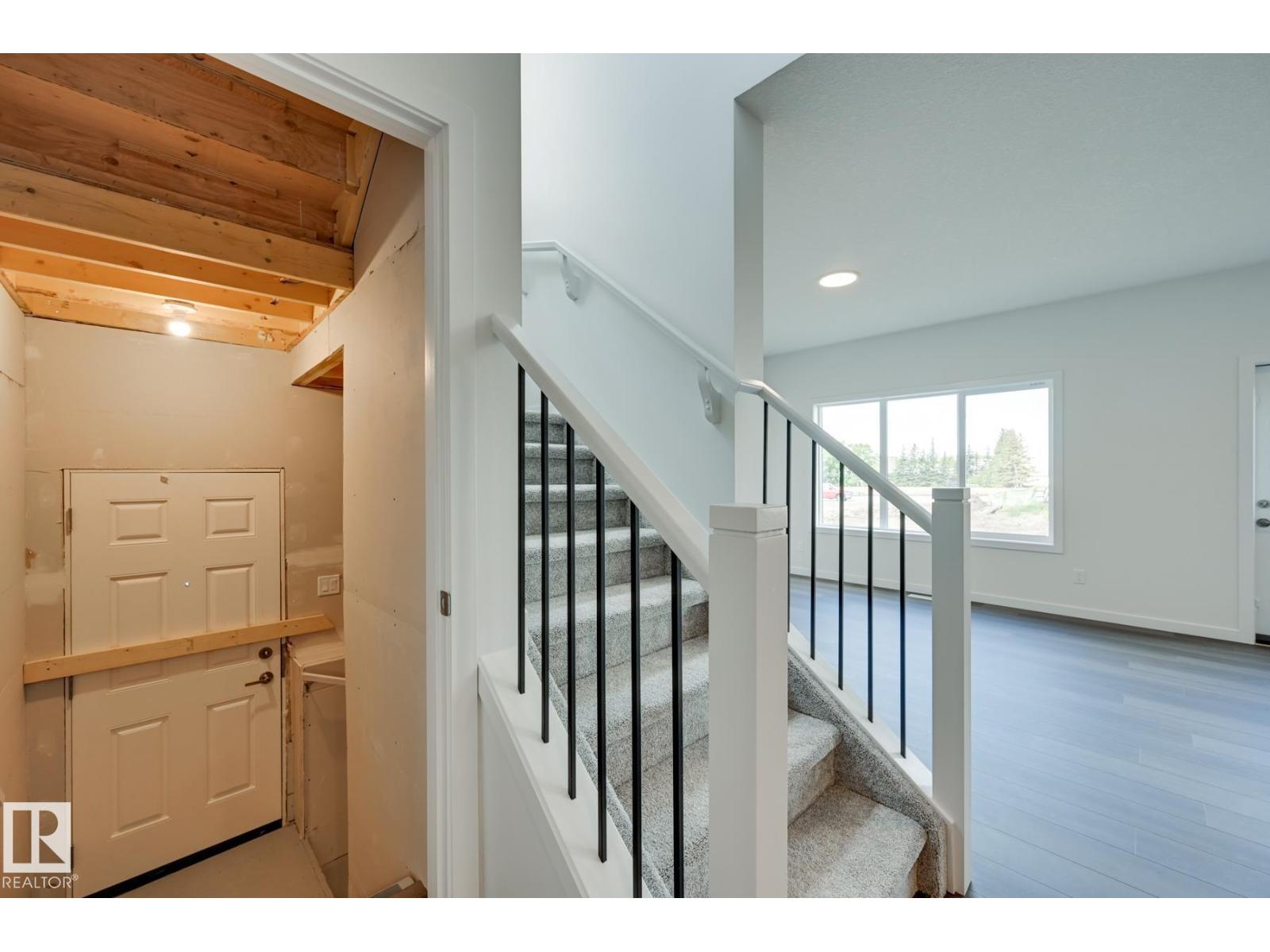 9106 Elves Lo Nw, Edmonton, Alberta  T6M 3G2 - Photo 18 - E4454557