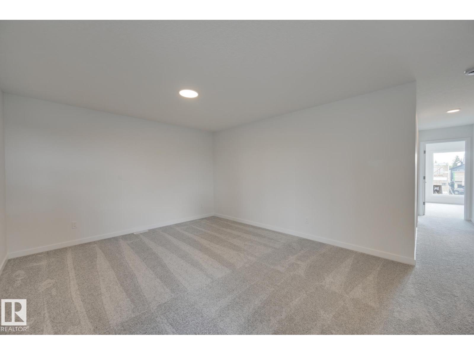 9106 Elves Lo Nw, Edmonton, Alberta  T6M 3G2 - Photo 6 - E4454557