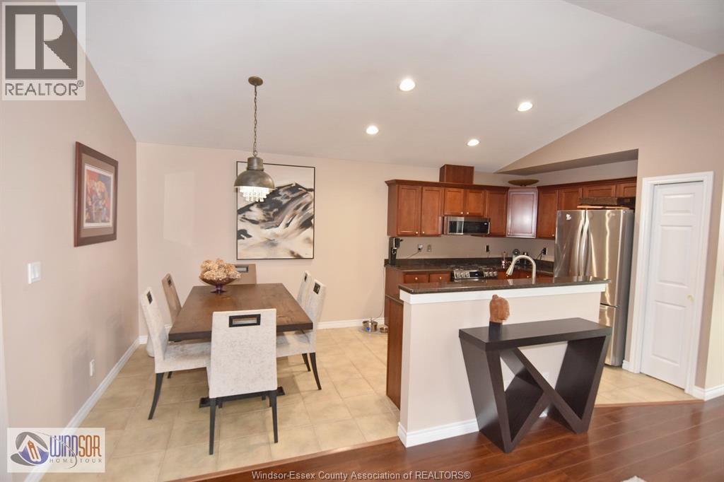 2271 Lamont Street, Windsor, Ontario  N9E 4X5 - Photo 6 - 25021462