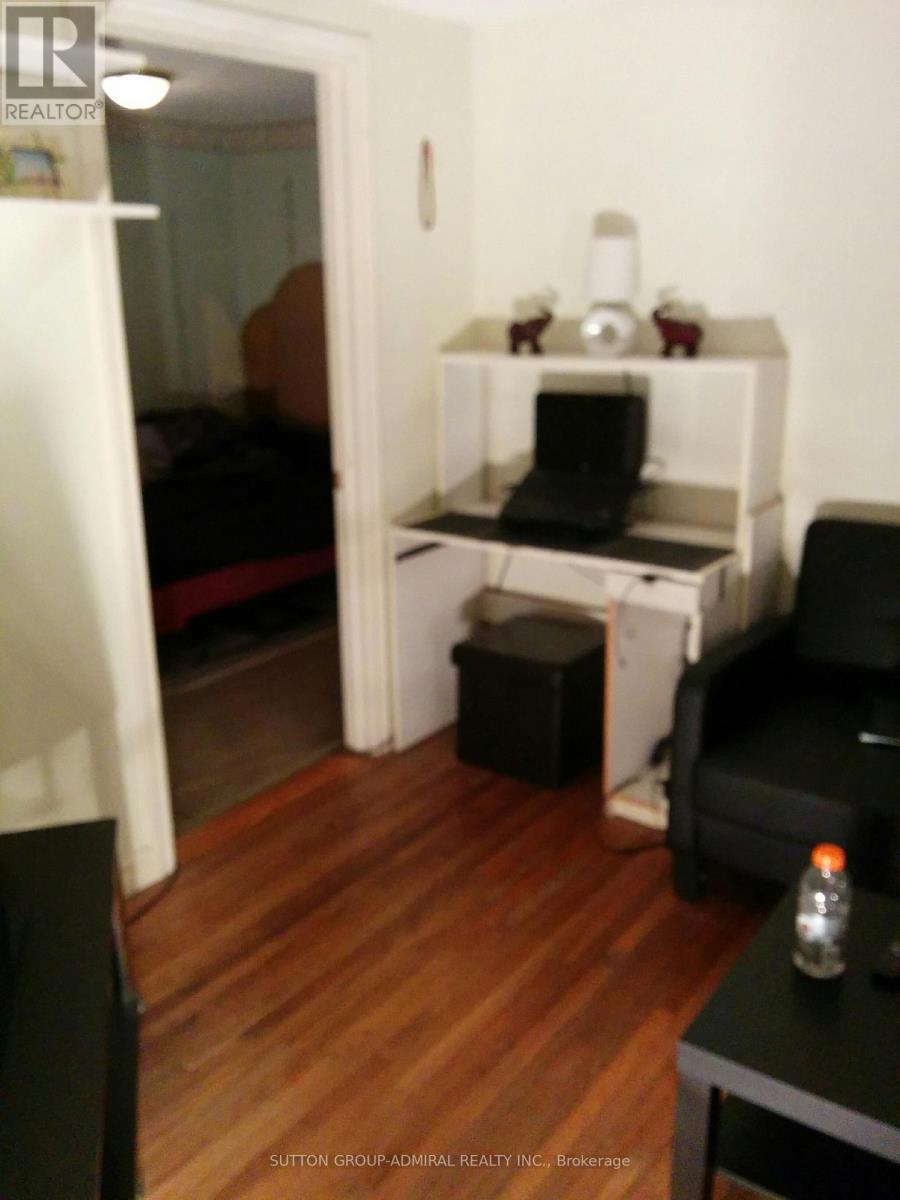 59 Dallas Road, Toronto, Ontario  M2R 2J3 - Photo 20 - C12362019