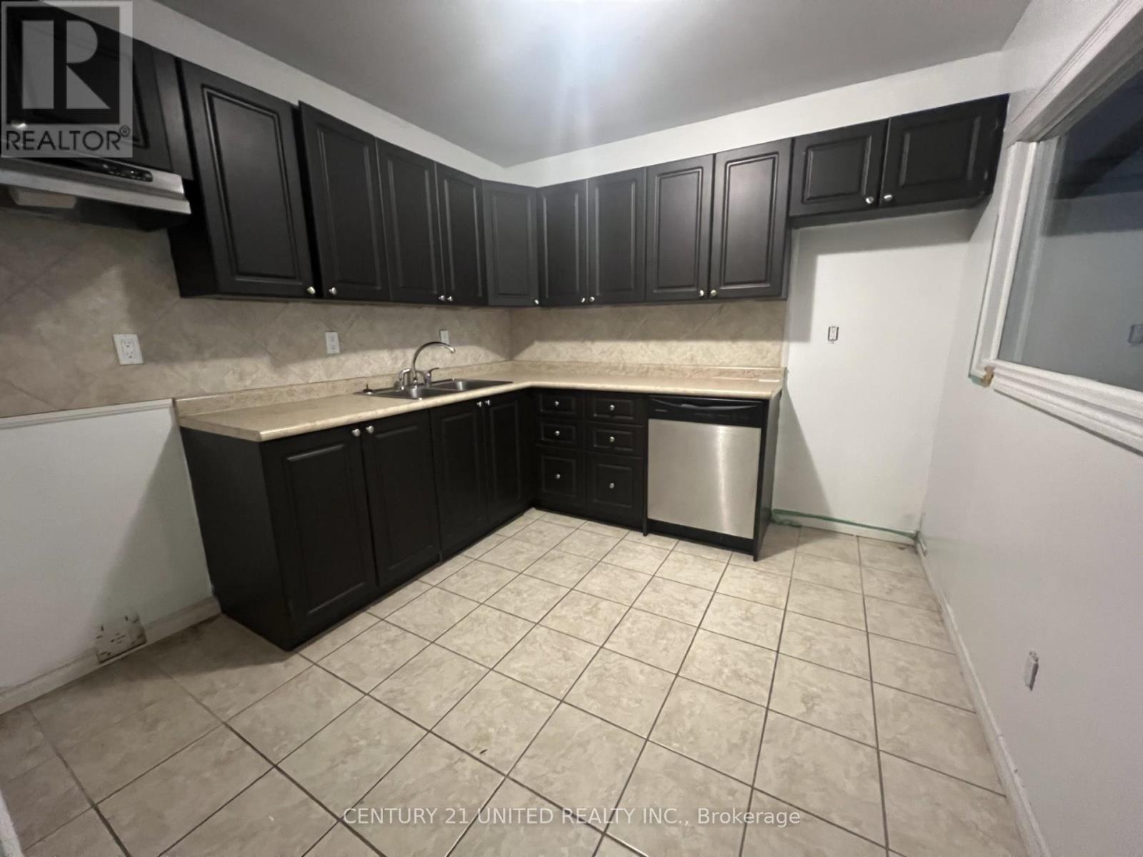 19 - 774 Rye Street, Peterborough, Ontario  K9J 6W9 - Photo 2 - X12362154