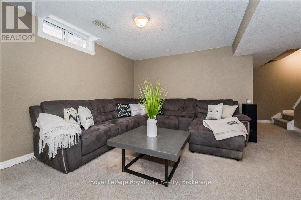 164 Tait Crescent, Centre Wellington, Ontario  N1M 3P5 - Photo 24 - X12318043