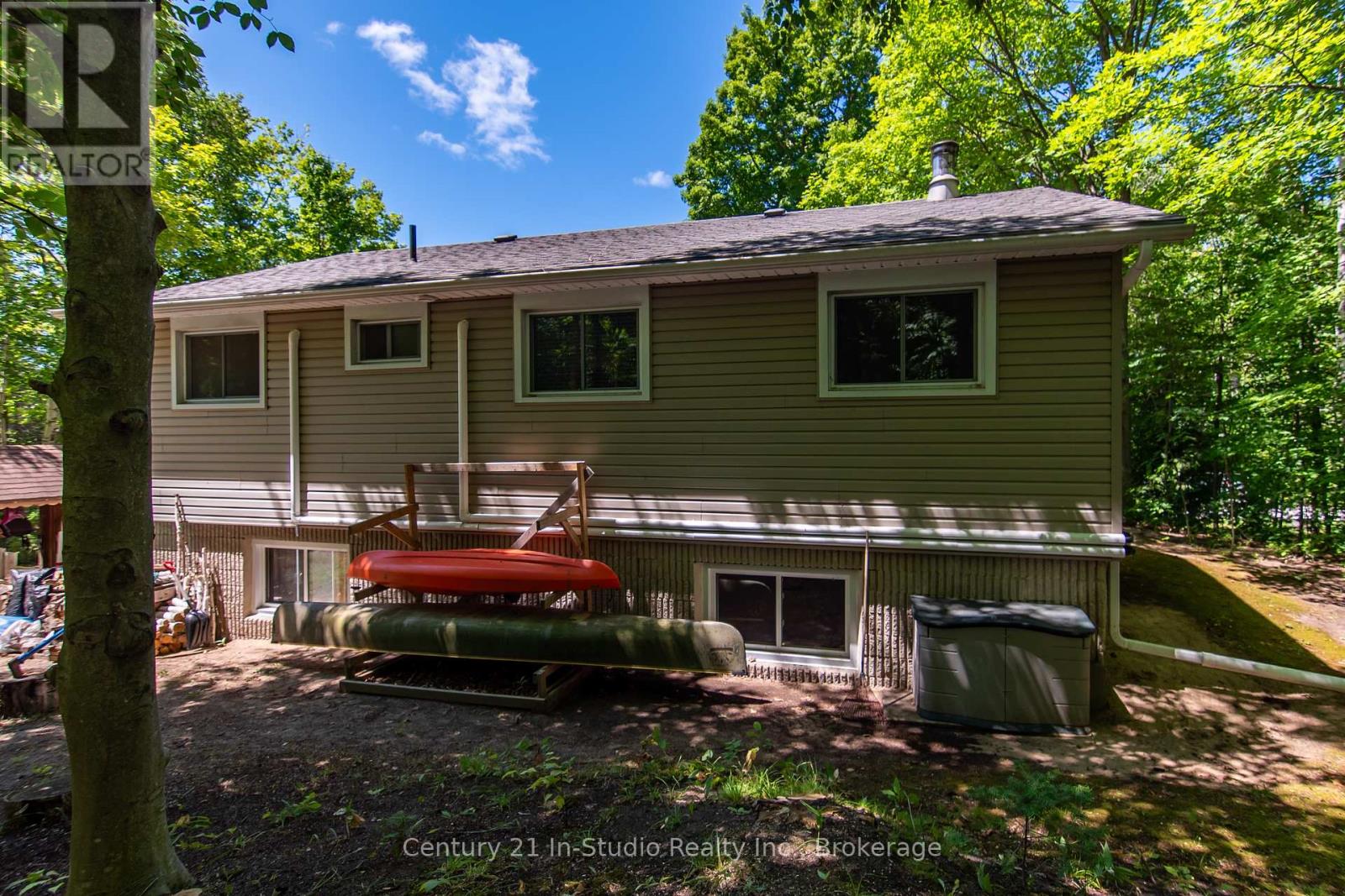 25 Emerson Avenue, South Bruce Peninsula, Ontario  N0H 2G0 - Photo 42 - X12305891