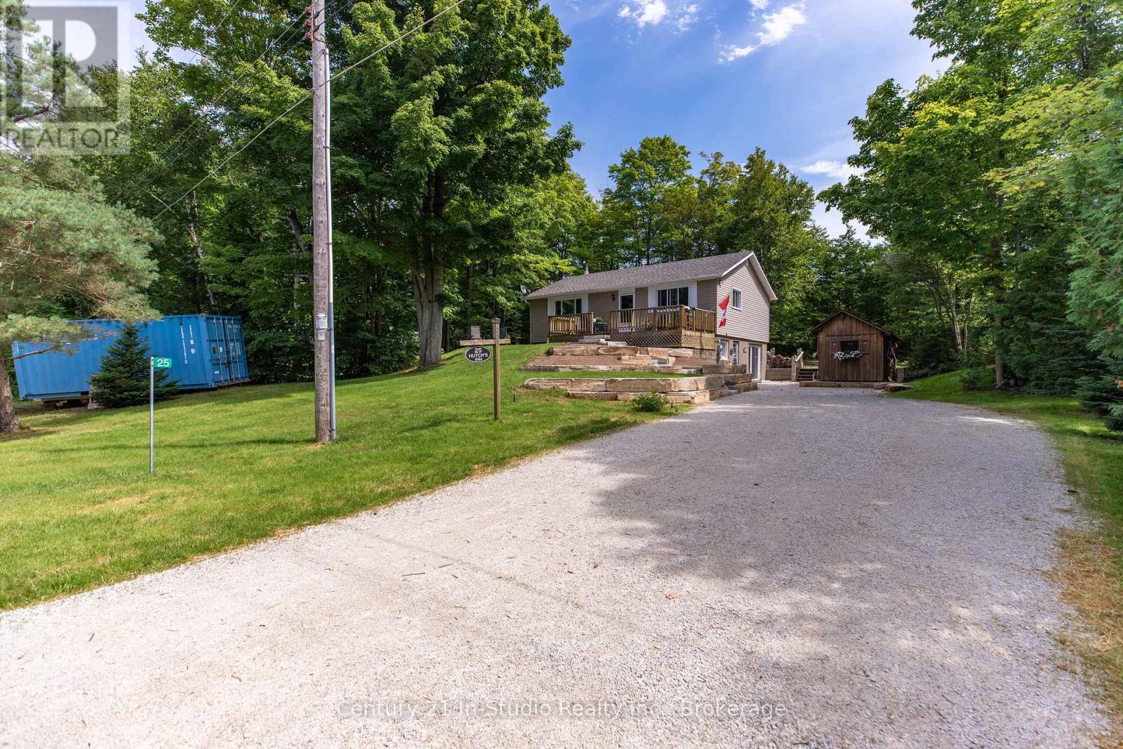25 Emerson Avenue, South Bruce Peninsula, Ontario  N0H 2G0 - Photo 47 - X12305891